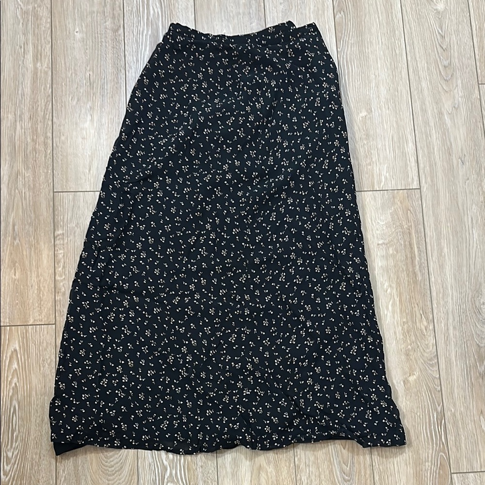 VINTAGE Harold's Black Floral Maxi Skirt
